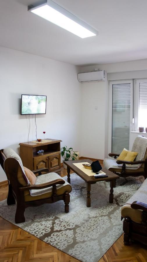 Dvosoban Stan U Strogom Centru Apartment Krusevac Bagian luar foto